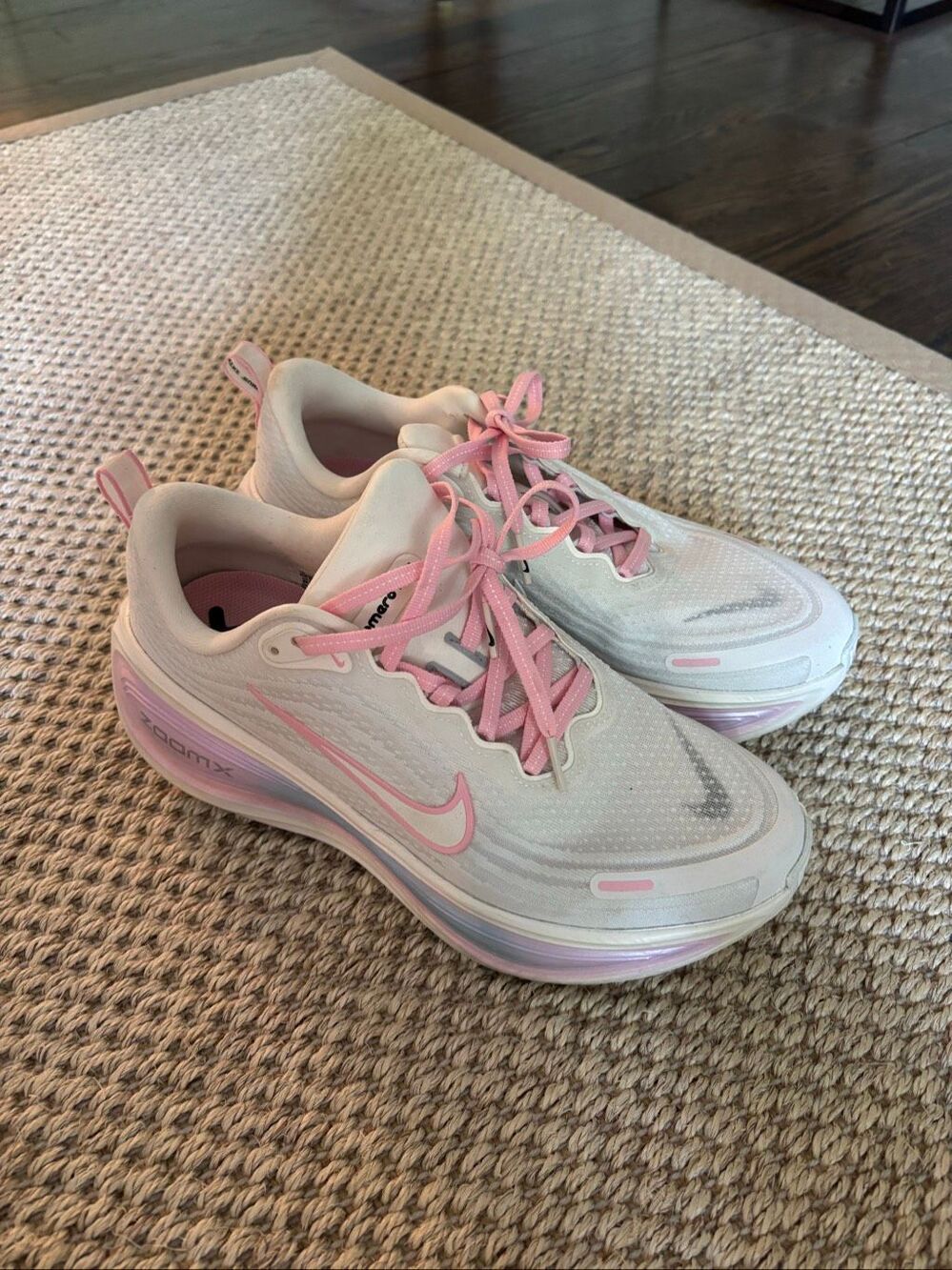 Nike Vomero Plus Women’s Road Running Shoes